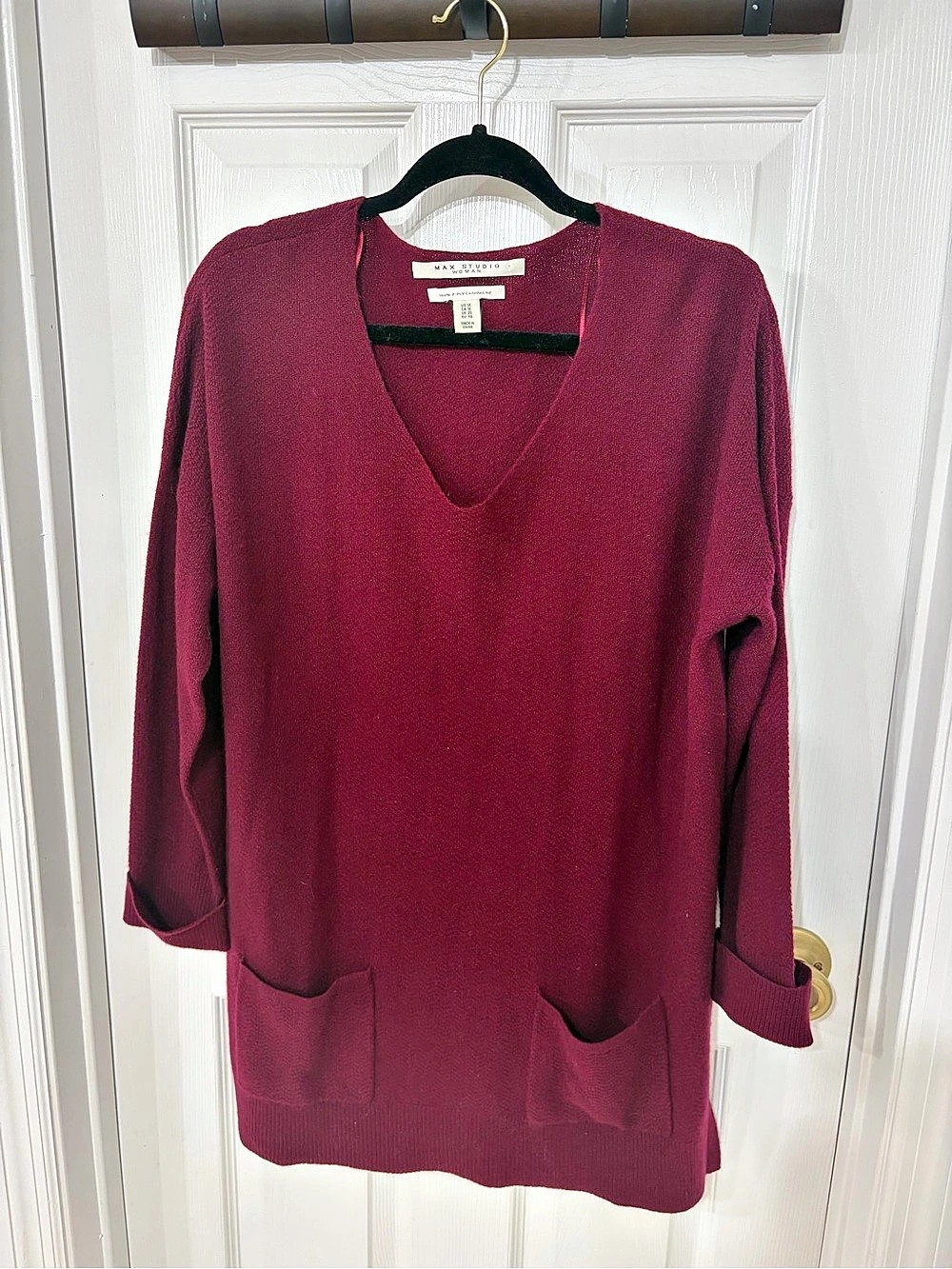 Max Studio Cashmere V-Neck Sweater Size 1X